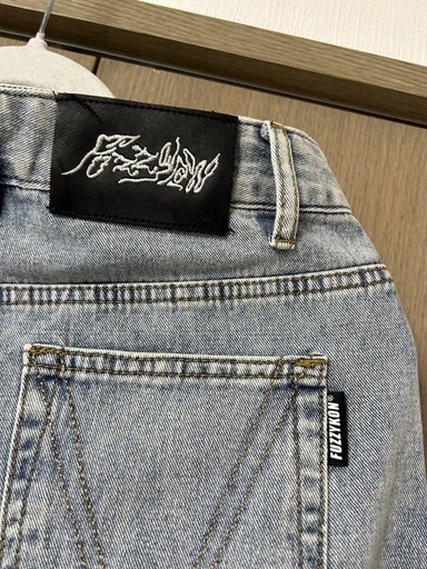fuzzykon ダメージジーンズ クラッシュデニム バギー フレア Lサイズ