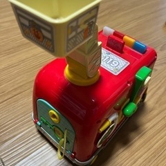 アンパンマン消防車のおもちゃの画像