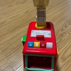 アンパンマン消防車のおもちゃの画像
