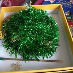 クリスマスリースや掛け飾り、置き飾りまとめ売りの画像