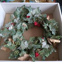 クリスマスリースや掛け飾り、置き飾りまとめ売りの画像