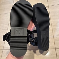 ZARA  サンダルの画像