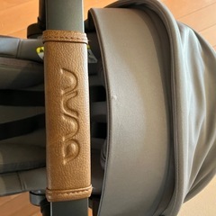 NUNAチャイルドシートの画像