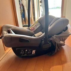 NUNAチャイルドシートの画像