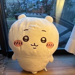 ちいかわBIGぬいぐるみ縦52cm横40cm　