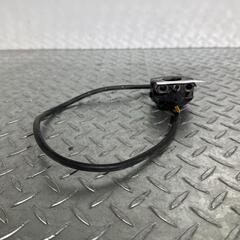 SUZUKI GT750 ハンドルスイッチボックス 右 スズキ [M-250326-13]の画像
