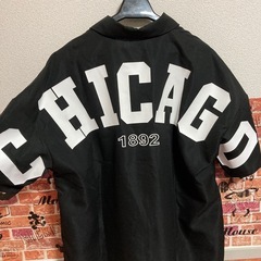 ブラック CHICAGO 1892 半袖シャツの画像