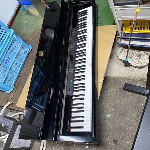 ヤマハ  CLP-240電子ピアノ　外観良好