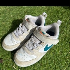 キッズ　スニーカー　16センチ　NIKEの画像