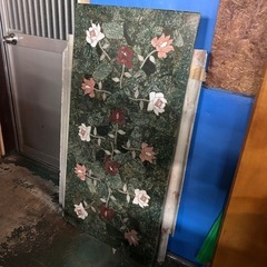 引取の早い方）石材　花模様　天板　リメイク　ディスプレイに