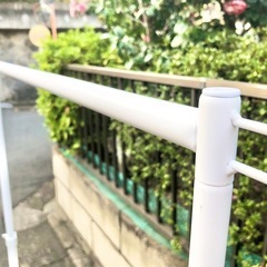 ホワイト ハンガーラック  伸縮　高さ調節可能 キャスター付き ☆配送応相談☆の画像