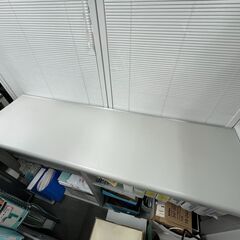カウンター　机　W1760×D530×H970mmの画像