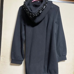 フリルフードパーカーの画像