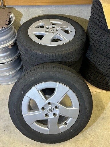 30プリウス純正アルミホイール