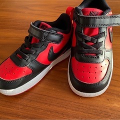 NIKE 　14㎝（15㎝相当）　スニーカー