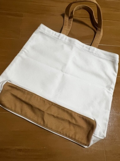 ルイヴィトン　トートバック白