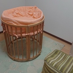 ベビーベッドの画像