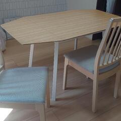 『🉐無料運搬組み立て付き』【✨美品✨】IKEA （✨足を外せる✨車に載せやすい✨）イケア ダイニングテーブル 伸縮式 椅子2脚付 ドロップリーフテーブル  ②の画像