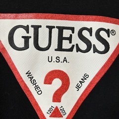 GUESS パーカー 黒 ブラック Mサイズの画像