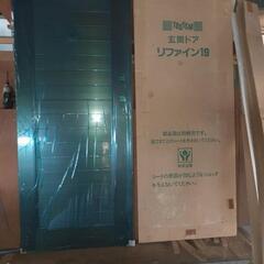 玄関サッシ　新品　カラーブロンズ