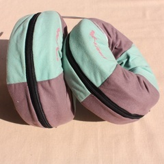 足枕　ドーナツ型足枕　足上げでリラックス　洗えるカバーの画像