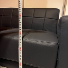 【ほぼ新品】2人掛けソファ 現金払い可の画像