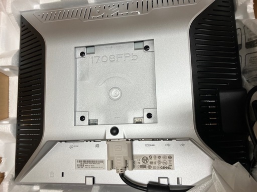 【新品未使用⠀】パソコン ディスプレイのみ dell 17インチ