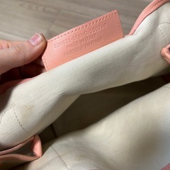 BALENCIAGA トートバッグ ピンク カバスの画像