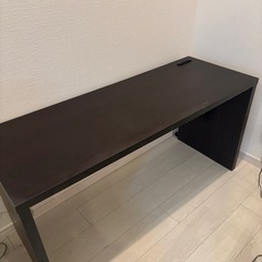 パソコンデスク(切って高さ変えています)の画像