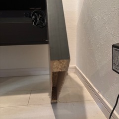 パソコンデスク(切って高さ変えています)の画像