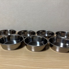◆ステンレス食器◆直径14cm◆丈夫◆小型〜中型犬の画像