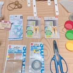 【お値下げ中】収納 水切りかご 棚 ワイヤーネット キッチン ランドリー 新生活 一人暮らし シリコン タッパー キッチンペーパーホルダー 山崎実業の画像