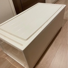 衣装ケースの画像