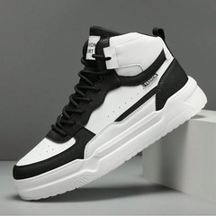 靴  スニーカー
