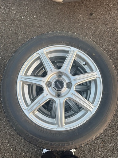 BRIDGESTONE スタッドレスタイヤ175/65R15 84Q   