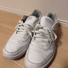 【adidas】白スニーカー