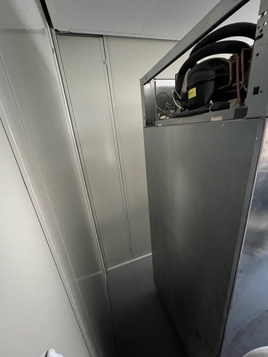 業務用冷凍庫100V