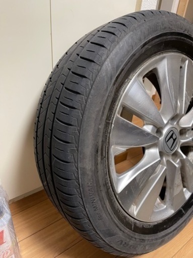 ホンダステップワゴンRK5のタイヤ