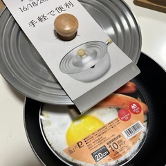 洗剤7袋／フライパン本体、ふた付きの画像