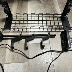 サンワサプライ クランプ式3点セット(配線トレー/USB充電器/...