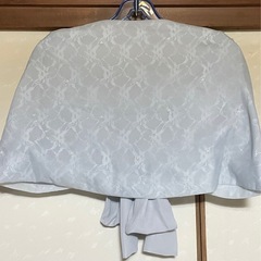 💕 美品 　パールビーズ付きボレロ　ライトグレー　💕の画像