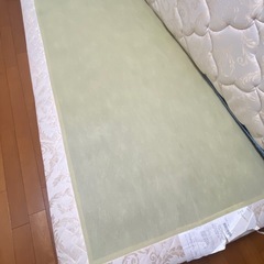 【値下げしました】シングルベッド　キングスダウン（IDC大塚家具）の画像