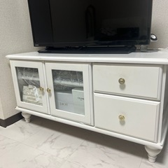 テレビ台の画像