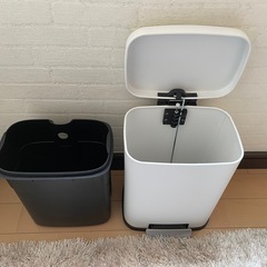 【新品未使用】ペダル式ゴミ箱の画像