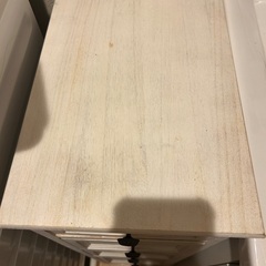 隙間収納家具の画像
