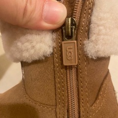 UGG✨定番人気✨シンプルムートンブーツ✨ベビーブーツ✨の画像