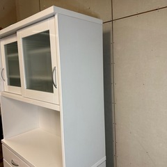 【850】ホワイトキッチン収納キャビネットの画像