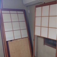 ガラス窓つき障子の画像