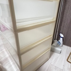 無印 ベッド下収納ケース×4の画像
