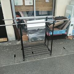 折り畳み式パイプハンガー　伸縮性の画像